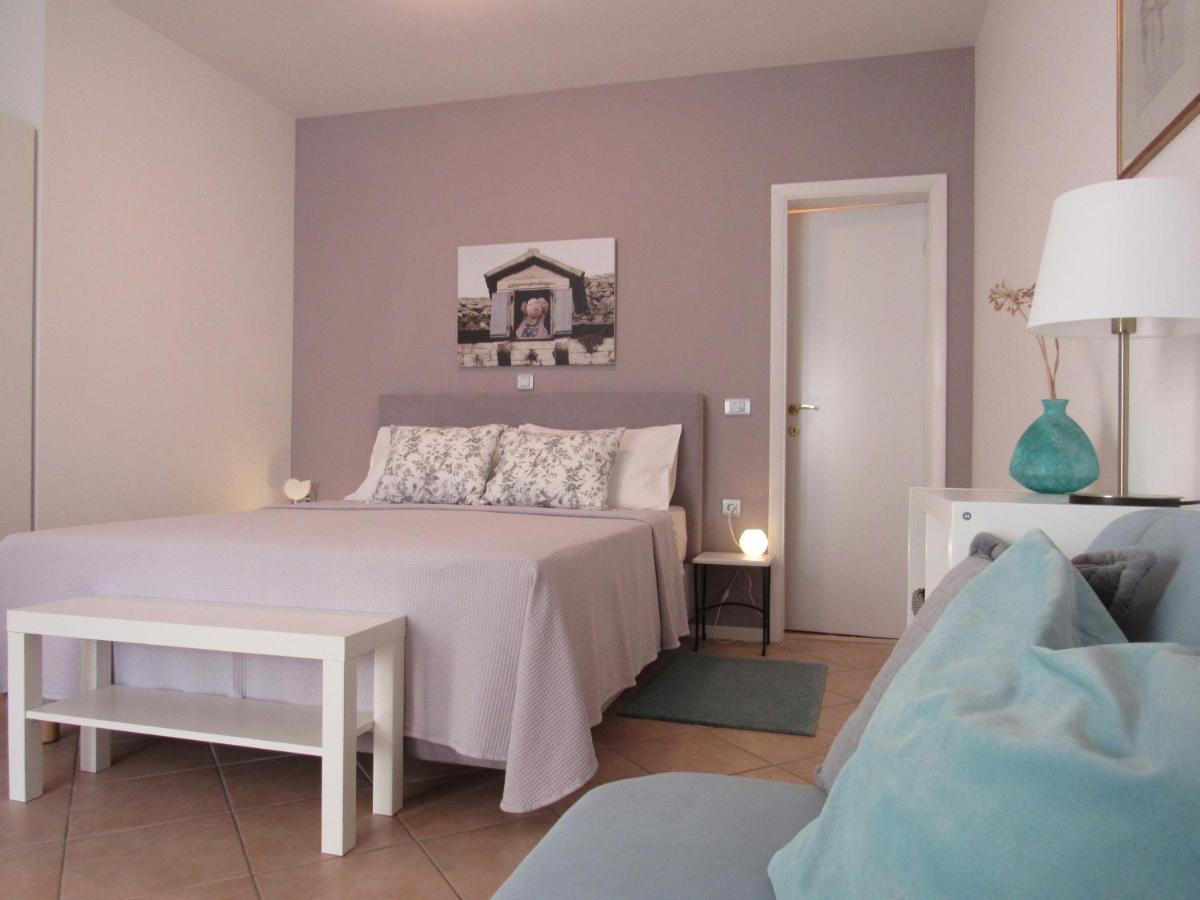Apartments Divna Baška Voda Eksteriør bilde