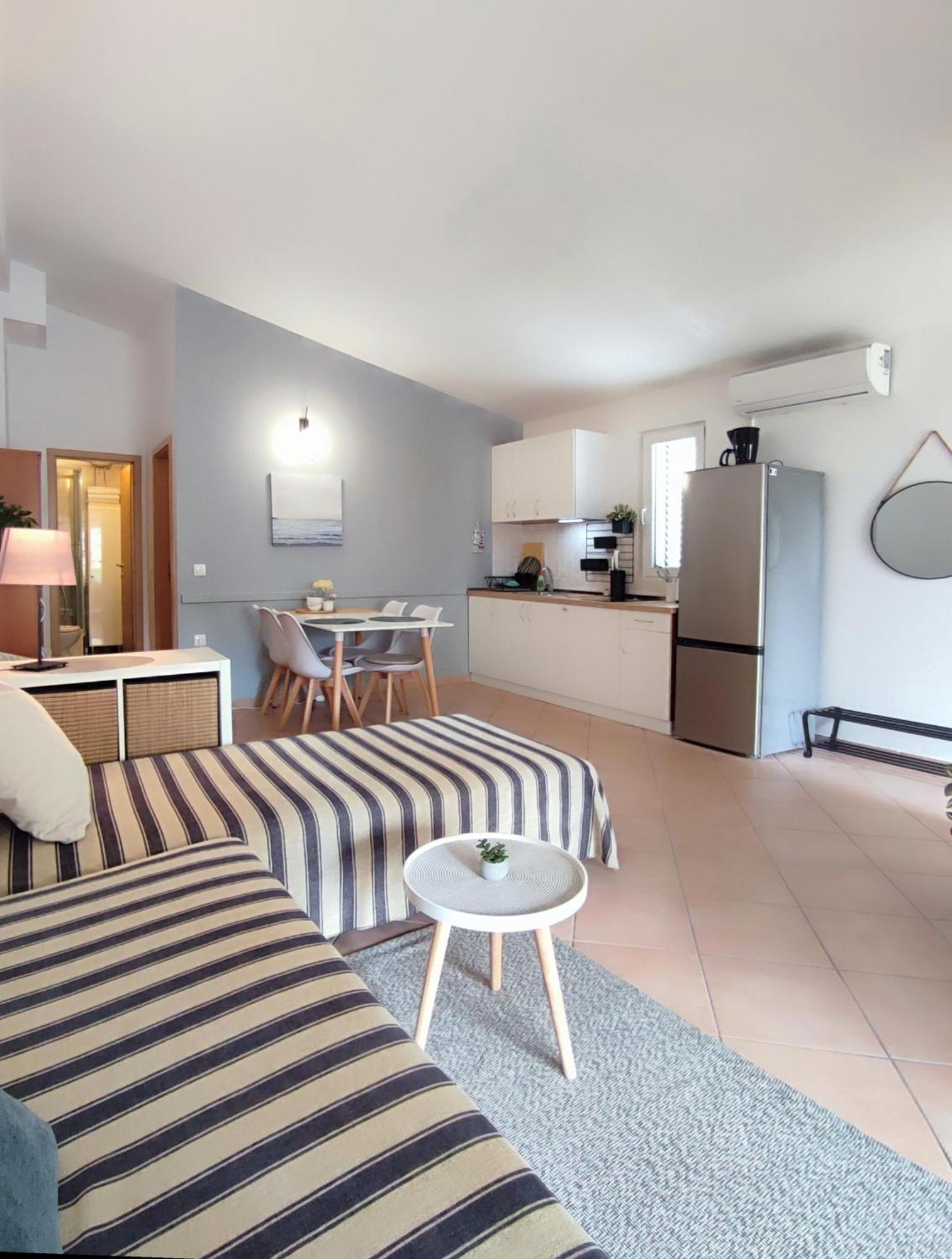 Apartments Divna Baška Voda Eksteriør bilde