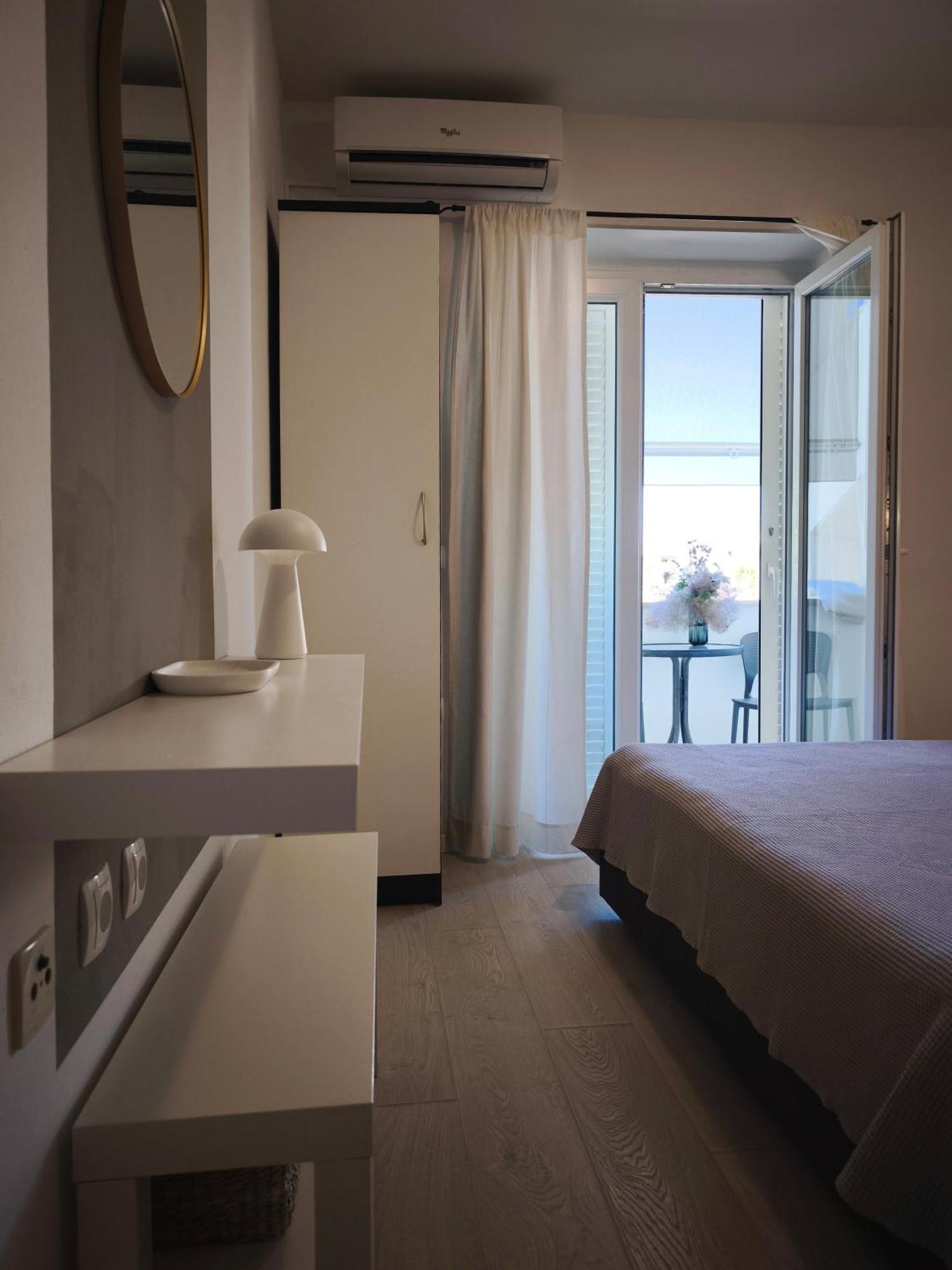 Apartments Divna Baška Voda Eksteriør bilde